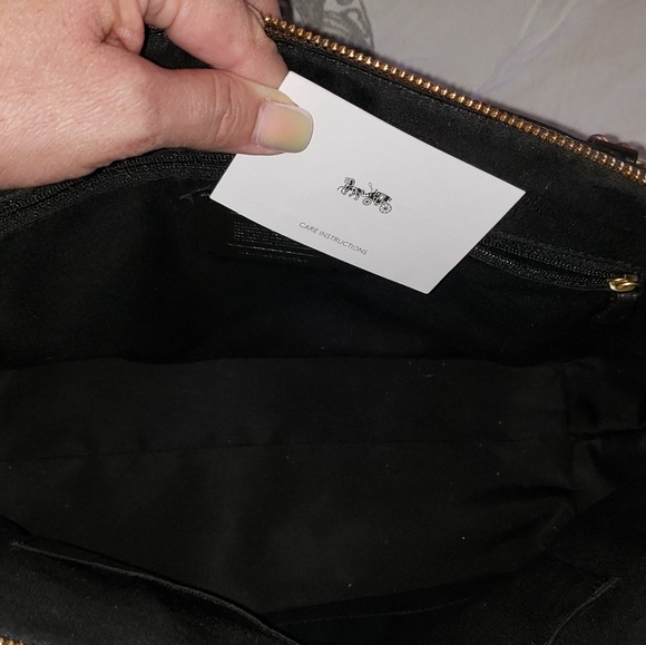 Purse - Picture 2 of 3